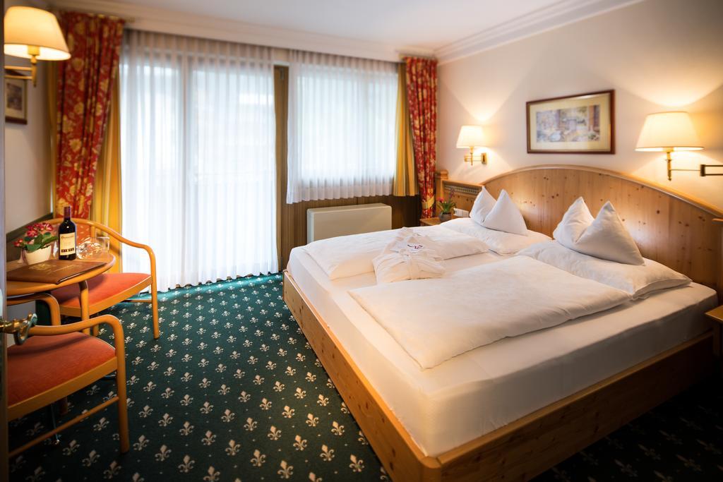 Vital - Und Wellnesshotel Hanneshof Filzmoos Room photo